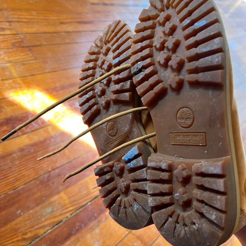 Timberland classic Boots size 7.5w - Picture 4 of 4